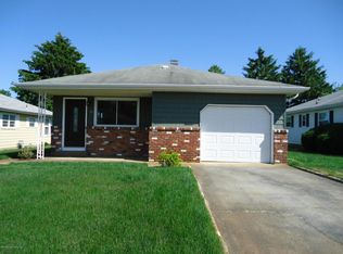32 Saint David Dr, Toms River, NJ