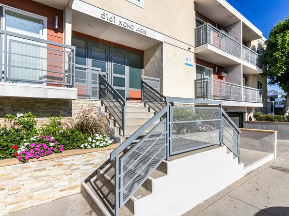 5161 Riverton Ave, North Hollywood, CA
