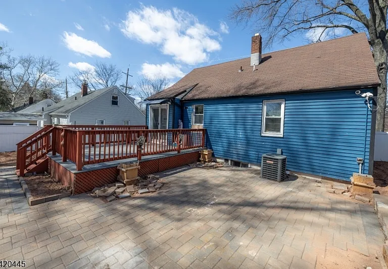 955 Liberty Ave — Photo 21