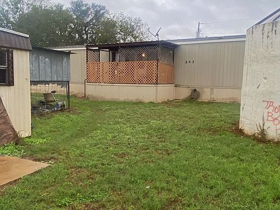 4th image of 243 COUNTY ROAD 2585