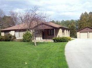 708 N Lakeshore Dr, Ludington, MI 49431