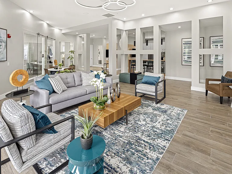Pointe Parc at Avalon — Photo 9