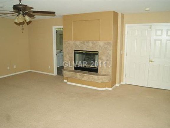 4th image of 8745 Castle Hill Ave
