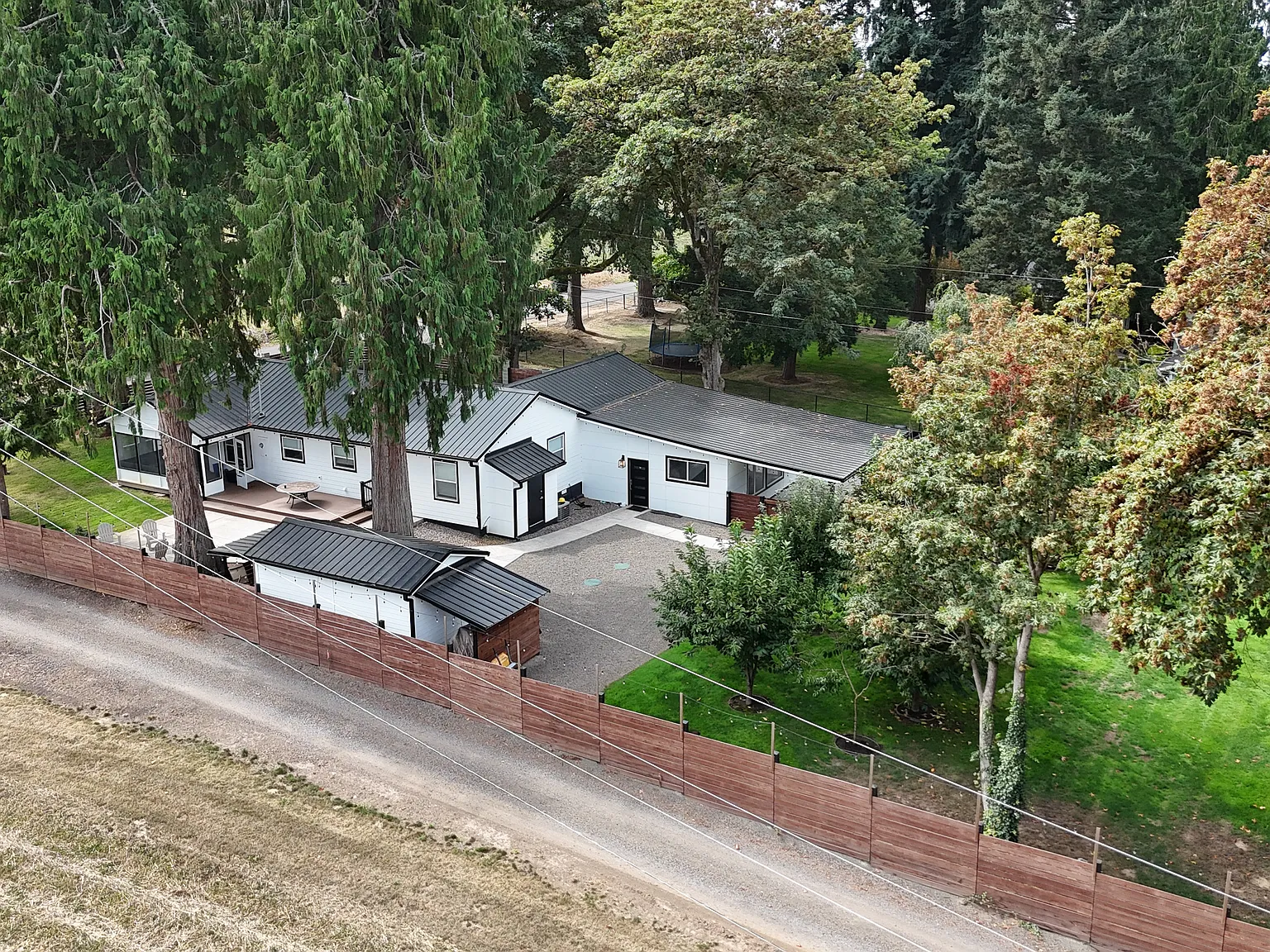 3 bed, 1800 sqft, $3,750 — Photo 3