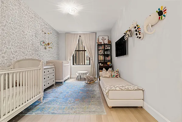 Sold by Douglas Elliman | media 27