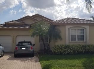 9756 NW 32nd St, Doral, FL 33172
