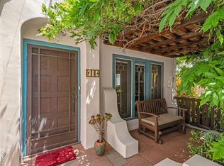11 Grace Ter, Pasadena, CA 91105