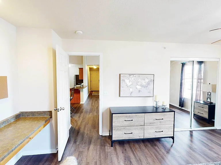 Kensington Park Apartments — Photo 19