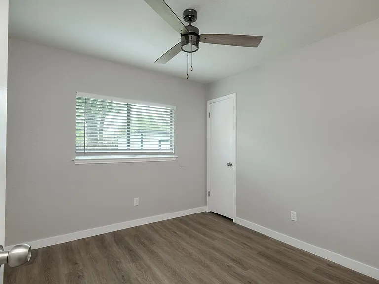 1301 Black Cherry Dr — Photo 18