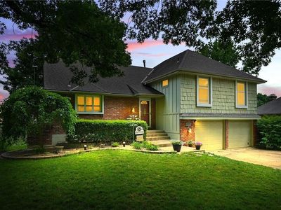 113 Johnston Pkwy, Raymore, MO, 64083