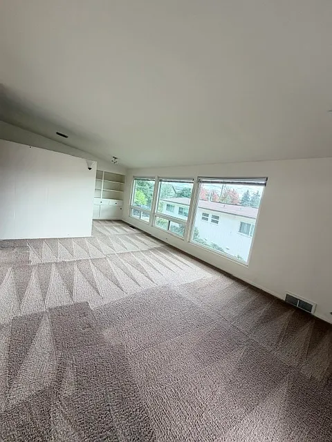 2 bed, 825 sqft, $1,475 — Photo 3