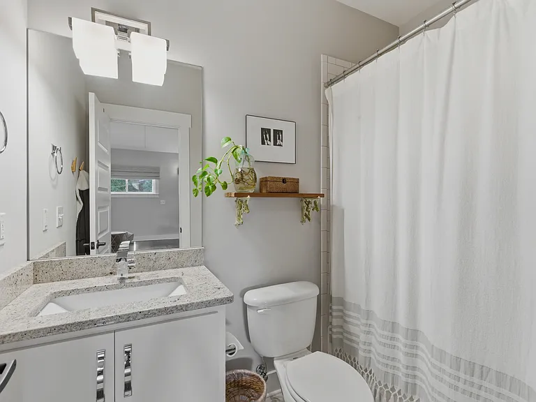 1315 Greenwood Ave — Photo 17