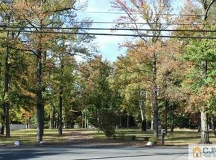 418 New Dover Rd, Colonia, NJ 07067