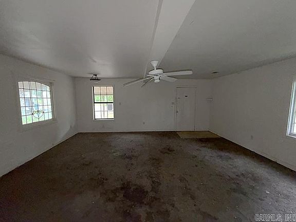 4th image of 718 McBee St
