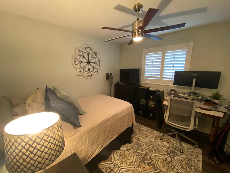 605 E La Jolla Dr — Photo 15