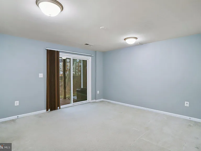 8079 Locust Mill St — Photo 6