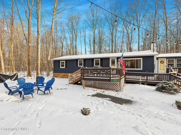 5355 Conoquenissing Dr, Pocono Lake, PA 18347