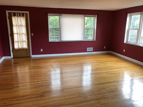 3rd image of 4111 Paxton Woods Dr Unit 2