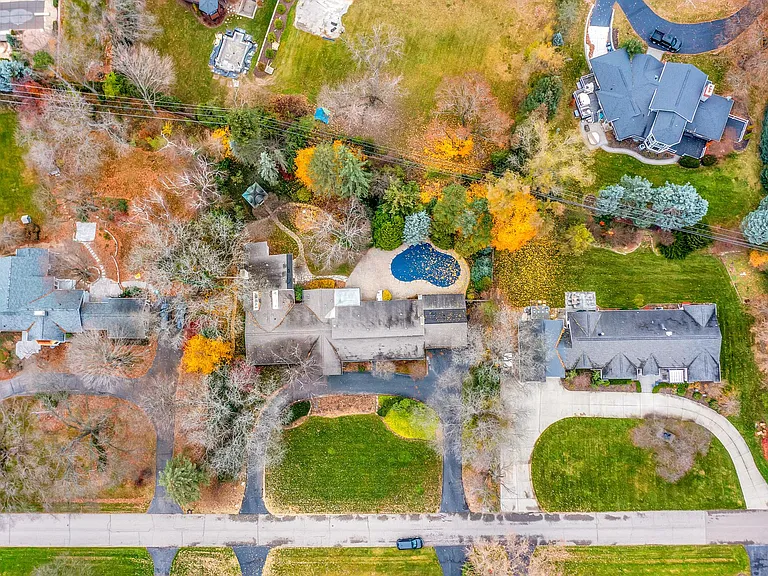 5760 Snowshoe Cir — Photo 60