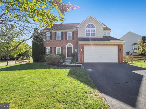 25476 Balagat Pl, Aldie, VA 20105