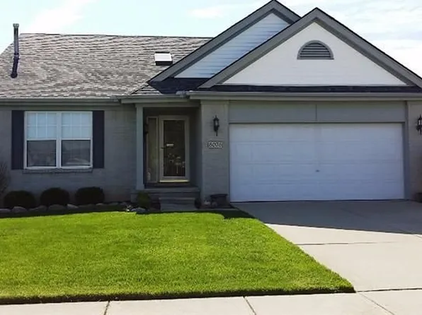 8076 Thornhill Dr, Ypsilanti, MI 48197