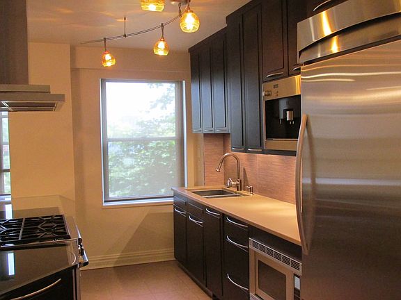 Open Custom Kitchen
