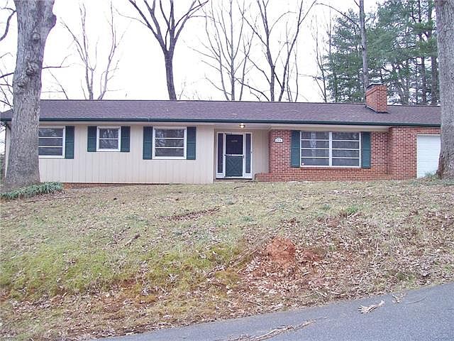 1st image of 244 Robinwood Cres