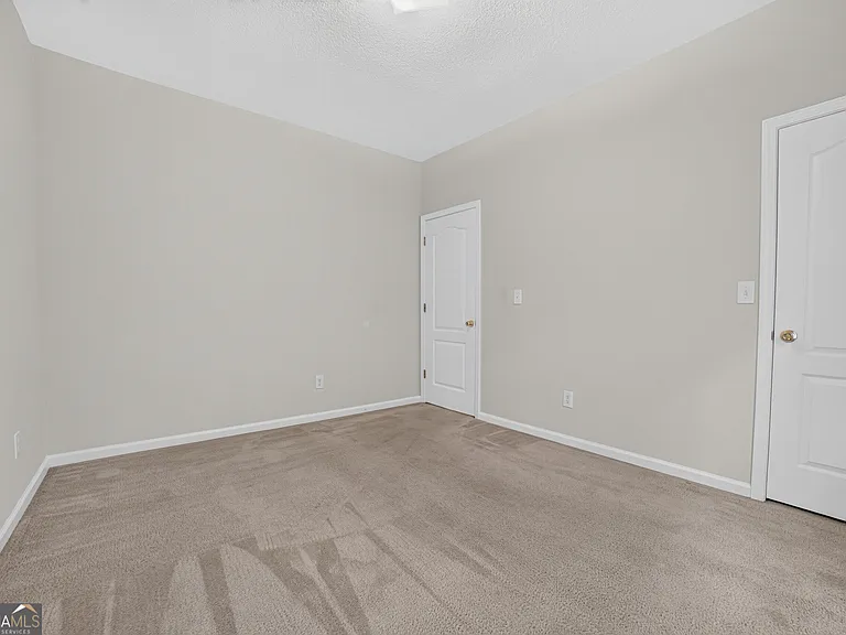 636 Oakland Hills Dr — Photo 21