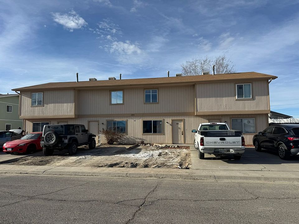 1st image of 2920 Dawn Dr #3