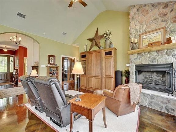 4th image of 1675 County Road 156