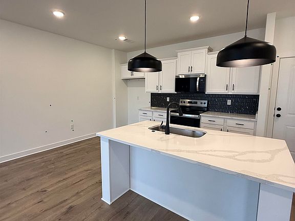 3rd image of 6894 Talcott Ln