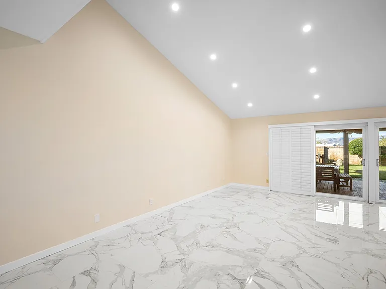 13945 Breger Ave — Photo 6
