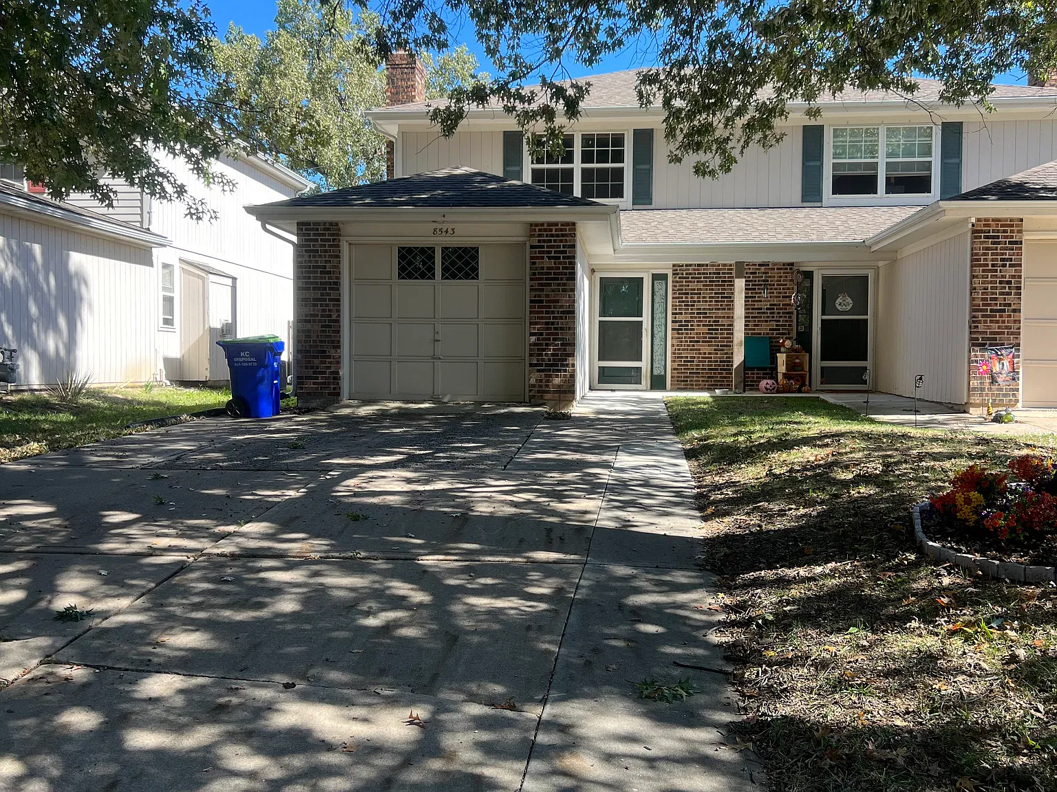 2 bed, 1.5 bath, 1200 sqft, $1,425 — Photo 1