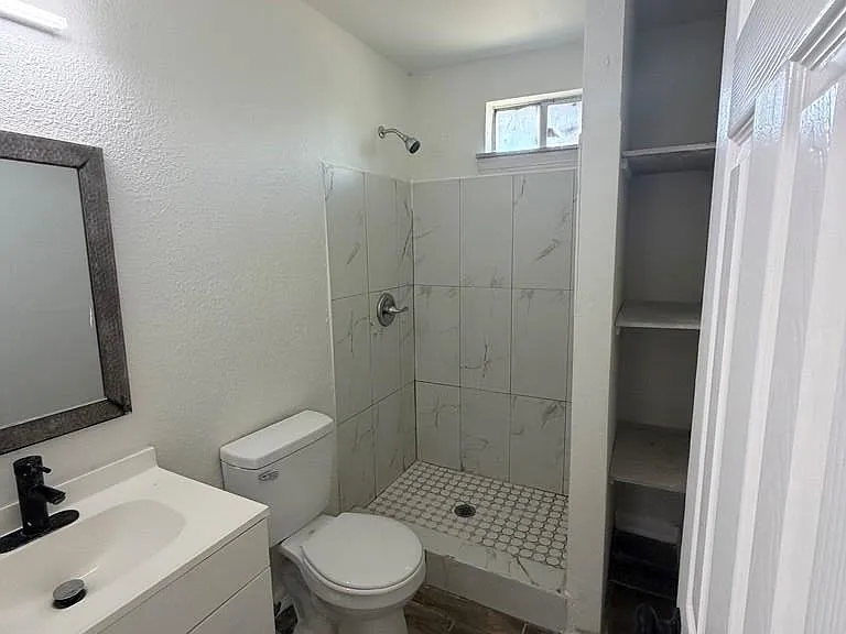 155 N Iowa Ave #8-5-6 — Photo 4
