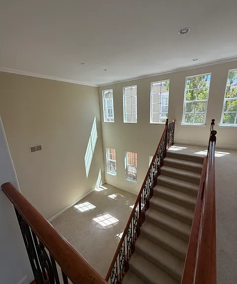 60 Laurelwood Dr — Photo 9