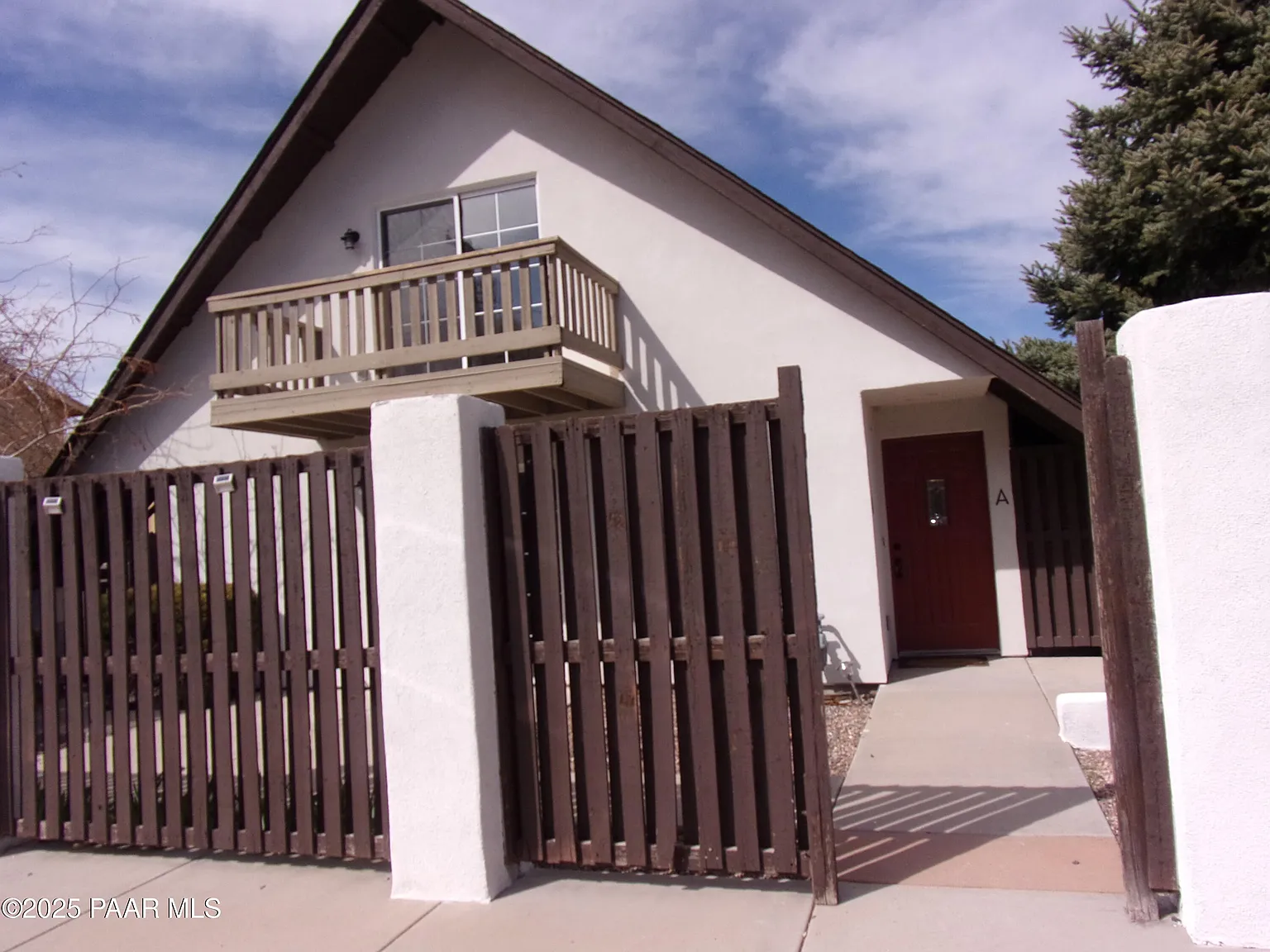 3 bed, 2.0 bath, 1460 sqft, $1,815 — Photo 1