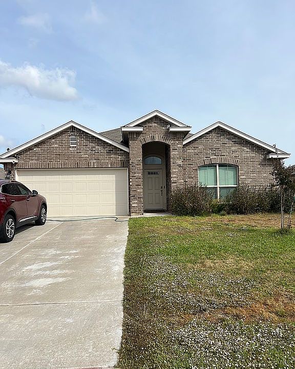 1st image of 2816 Skinner Dr