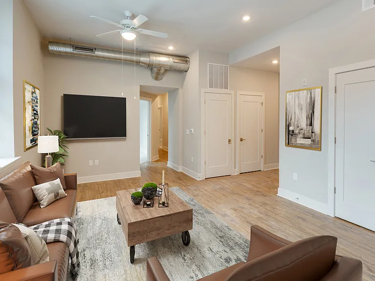 22 Light Apartments — Photo 6