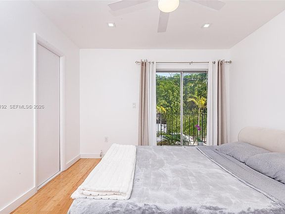 5th image of 345 Michigan Ave APT 20