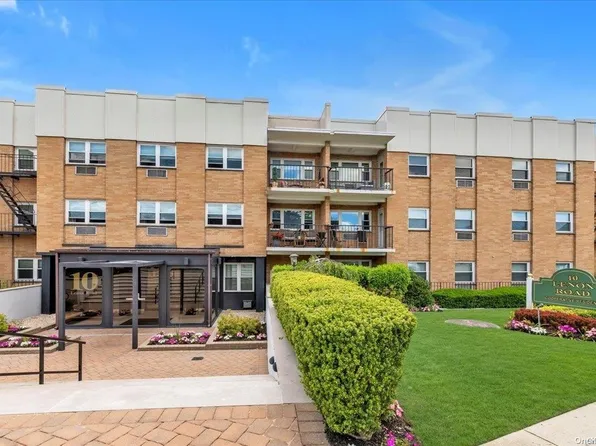 10 Lenox Road #2G, Rockville Centre, NY 11570
