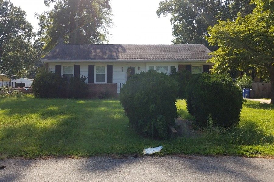 1st image of 7995 Kenmore Dr