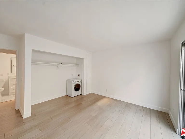 15 Spinnaker St #101 — Photo 22