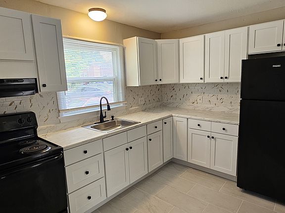 2nd image of 385 Blake St #1A