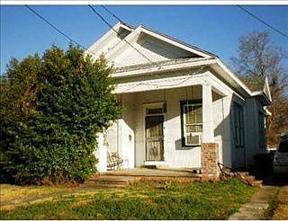 2nd image of 421 7th St