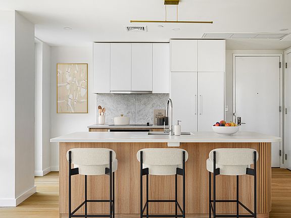 4th image of 1042 Atlantic Ave #8H
