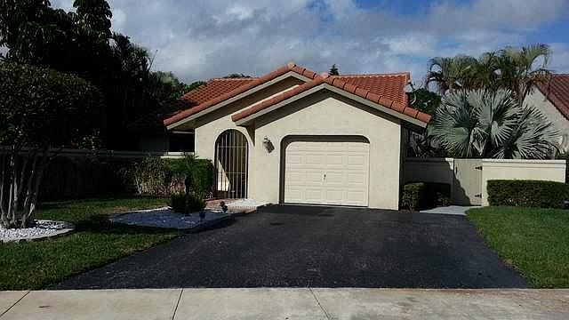 1st image of 1340 NW 22nd Ave