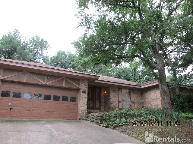 1st image of 729 Highland Crest Dr