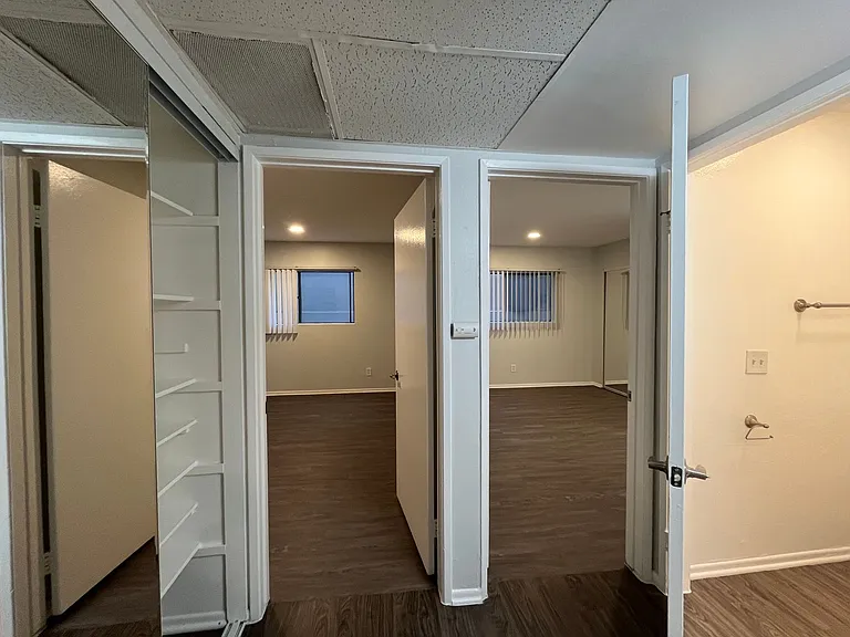 951 S. Oxford Ave. — Photo 98