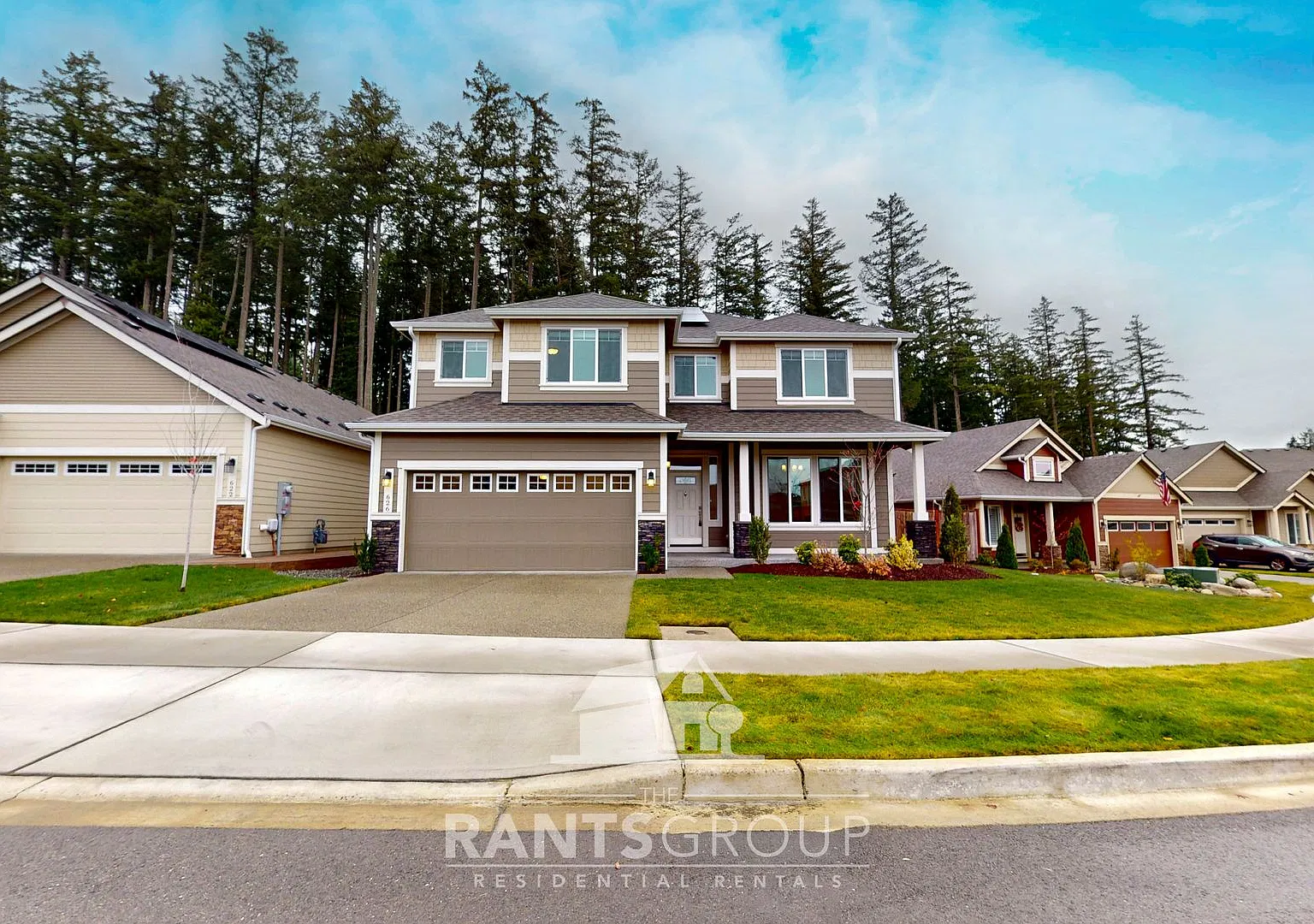 Beautiful Home! Easy freeway access! — Photo 1