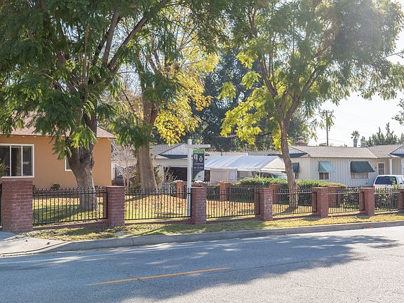 5th image of 3044 N Mountain Ave
